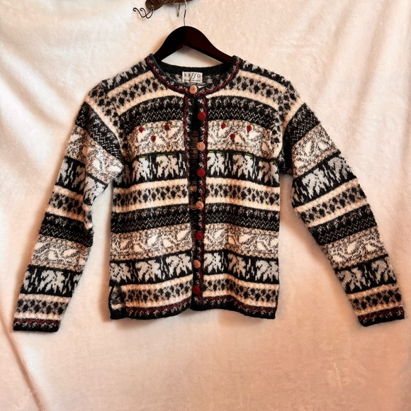 Rafa made in Peru 100% Alpaca button up cardigan guesstimate size small - Picture 9 of 9